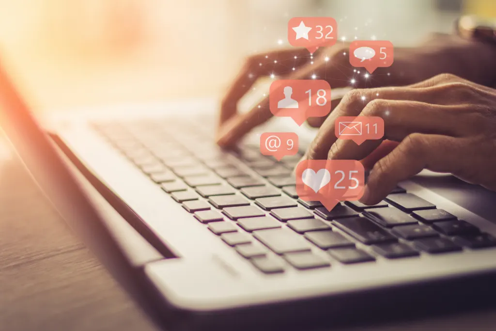 shopify sincronização com redes sociais